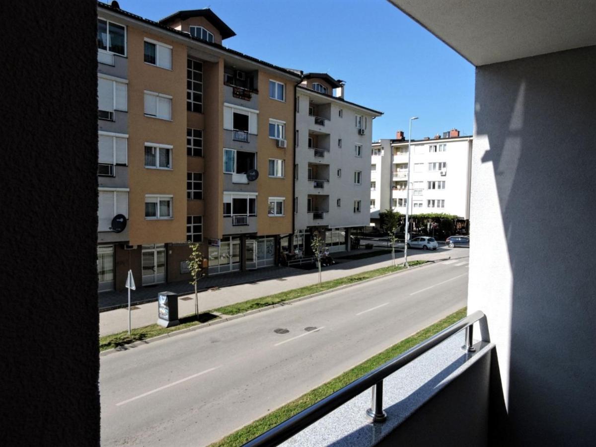 Apartman Lux S&V 1 Lukavica Istocno Sarajevo Hilandarska Centar Apartment Bagian luar foto